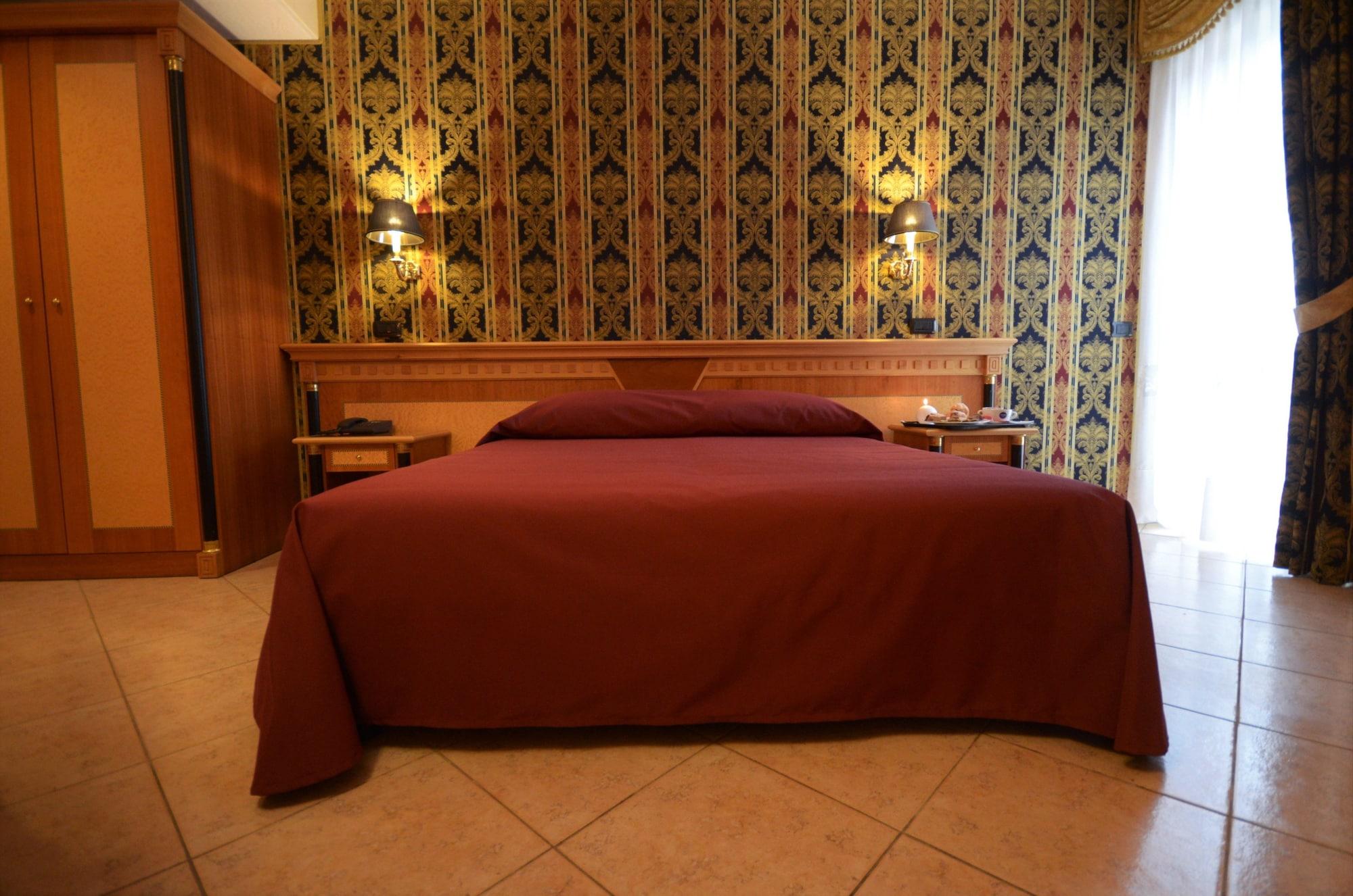 San Giovanni Rotondo Palace - Alihotels Esterno foto