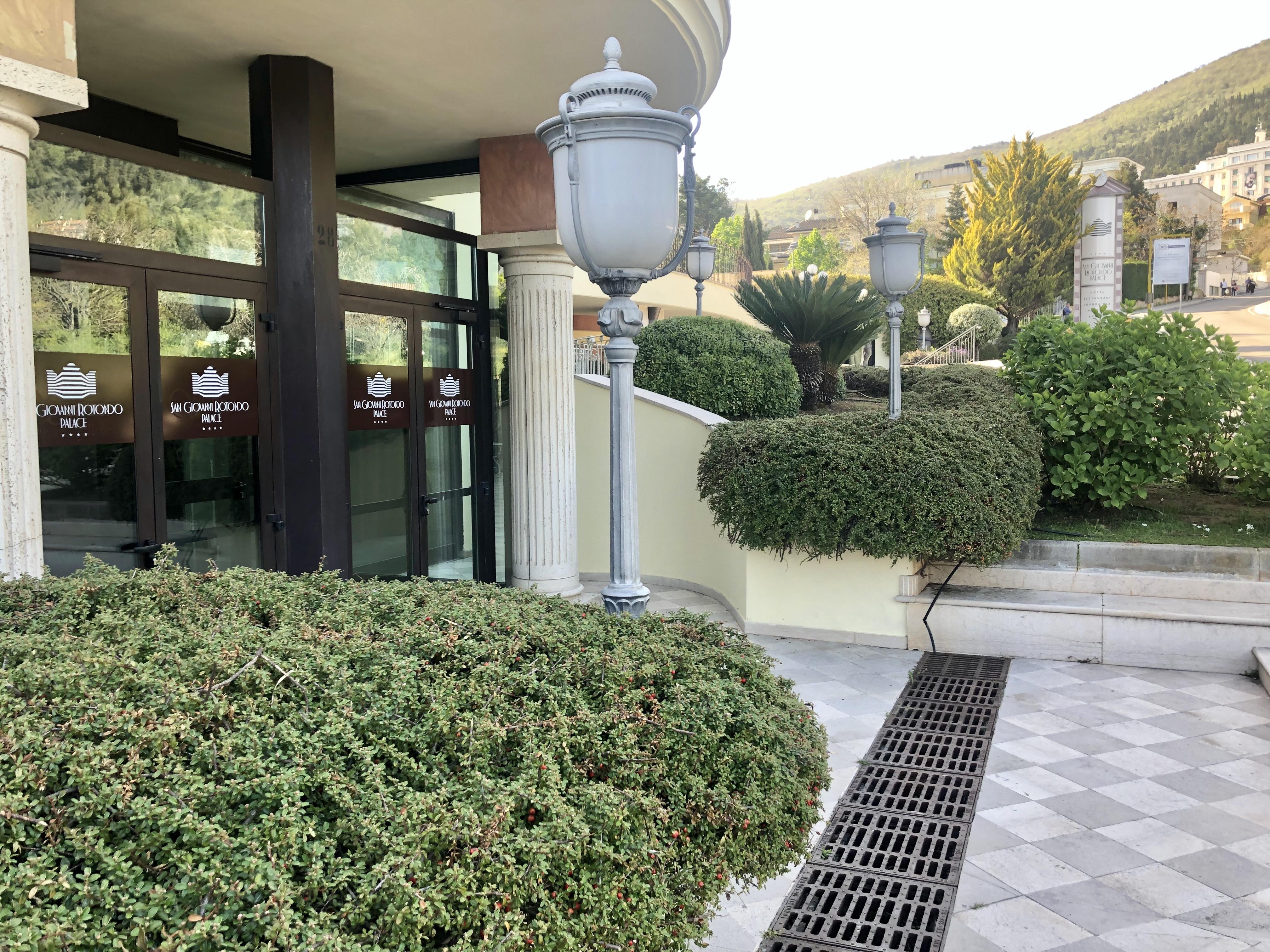 San Giovanni Rotondo Palace - Alihotels Esterno foto