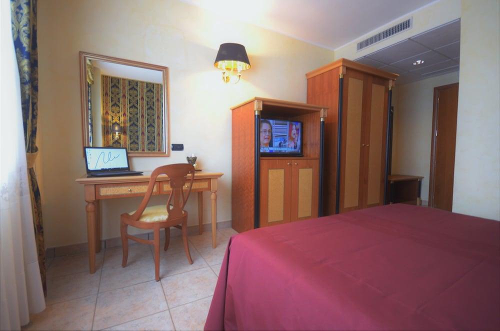 San Giovanni Rotondo Palace - Alihotels Esterno foto