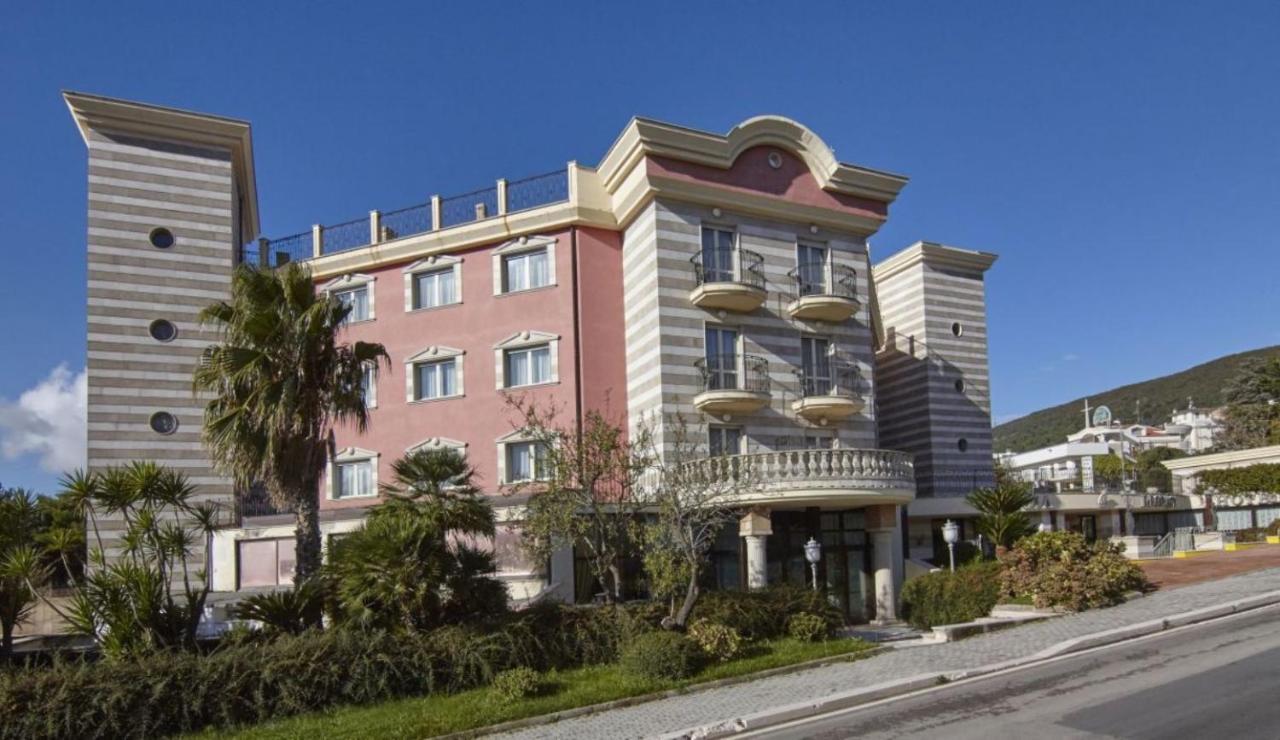 San Giovanni Rotondo Palace - Alihotels Esterno foto