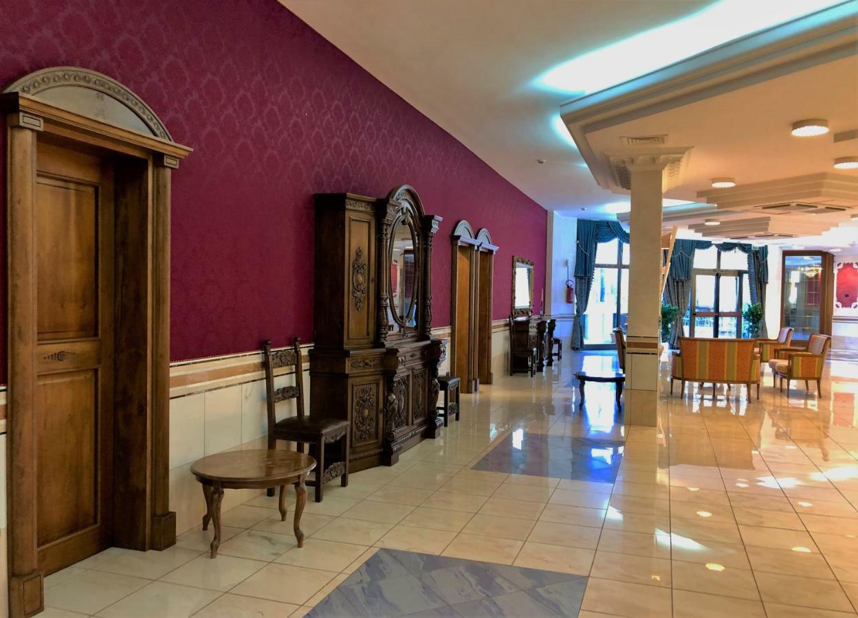 San Giovanni Rotondo Palace - Alihotels Esterno foto